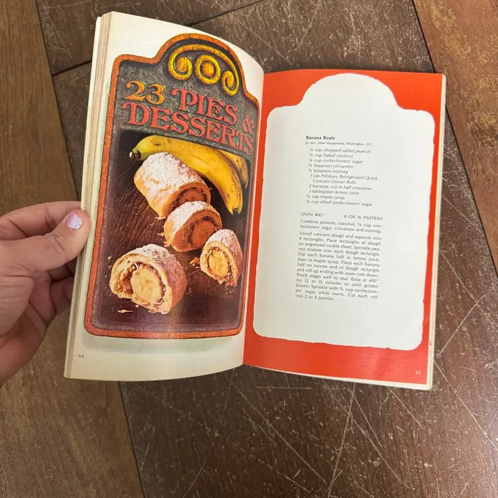 1968 19th Annual Bake Off Cook Book Pillsbury Recipe Book Pies Main Dishes Cakes